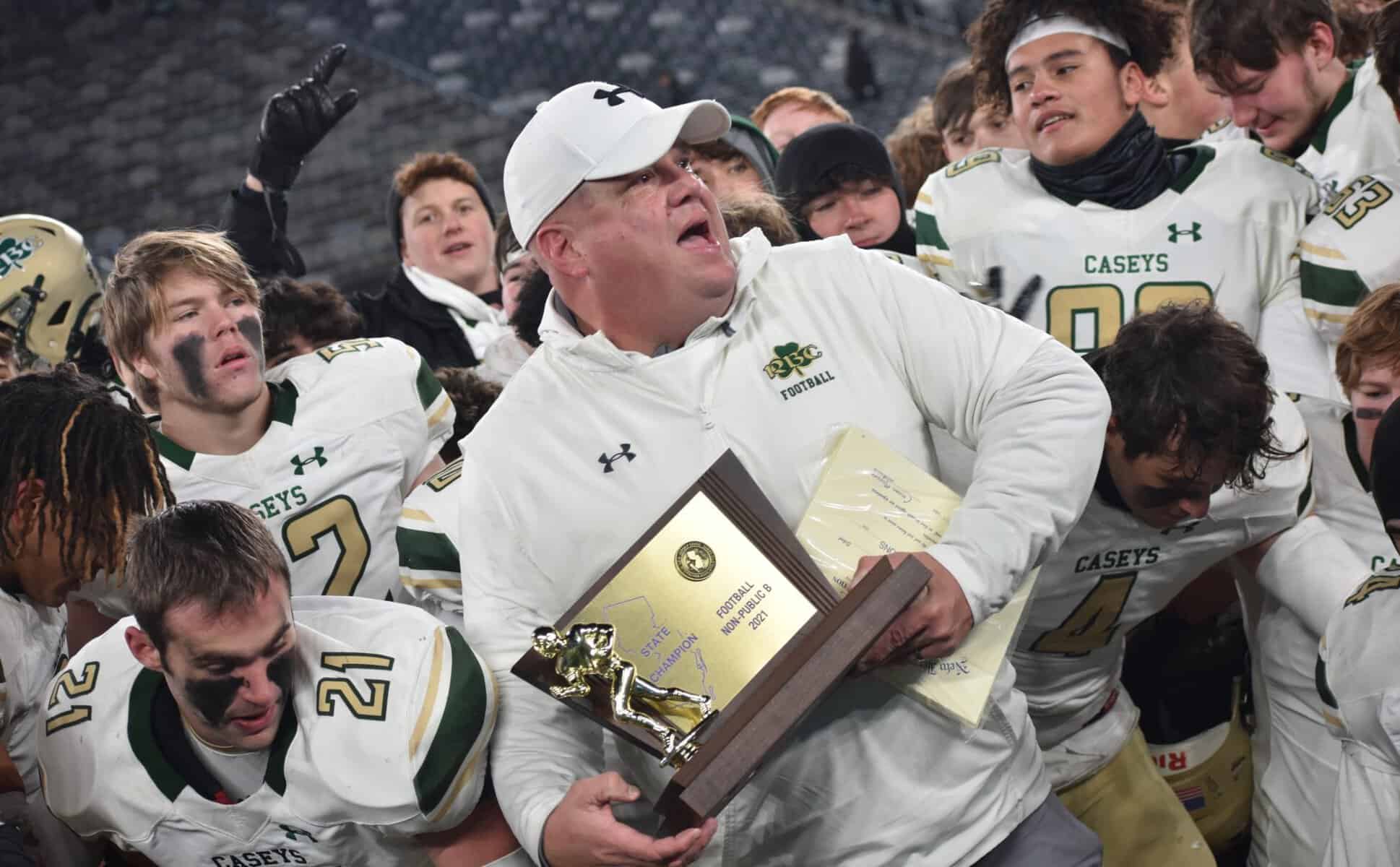 Caseys top DePaul, 13-8, to win state football championship