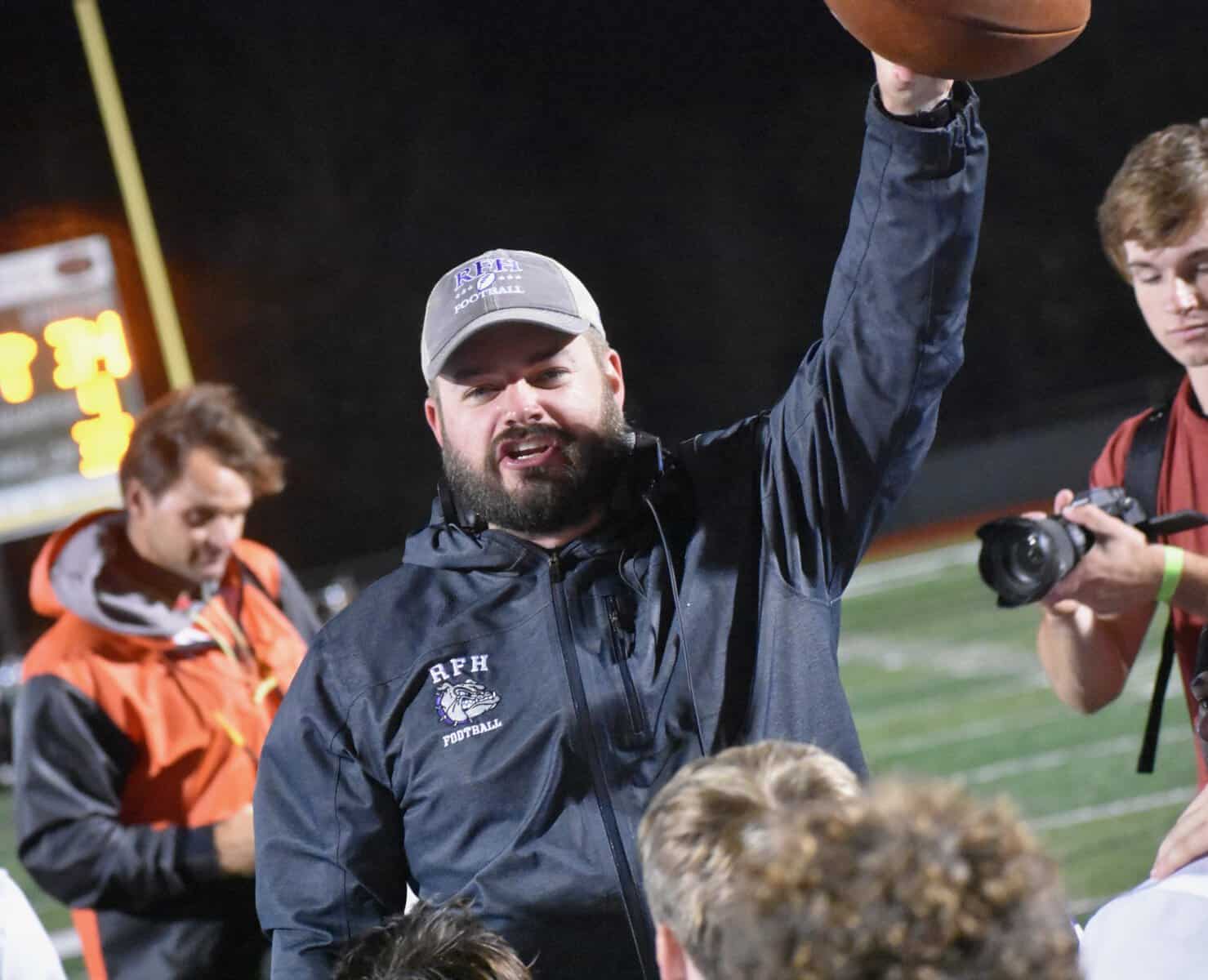 O’Toole rallies Bulldogs past Raritan, 34-27, to win state sectional championship