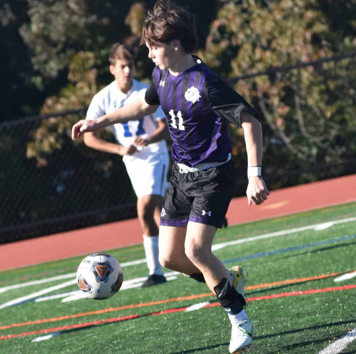 Hogg’s goal in overtime lifts Bulldogs past Metuchen in state soccer action