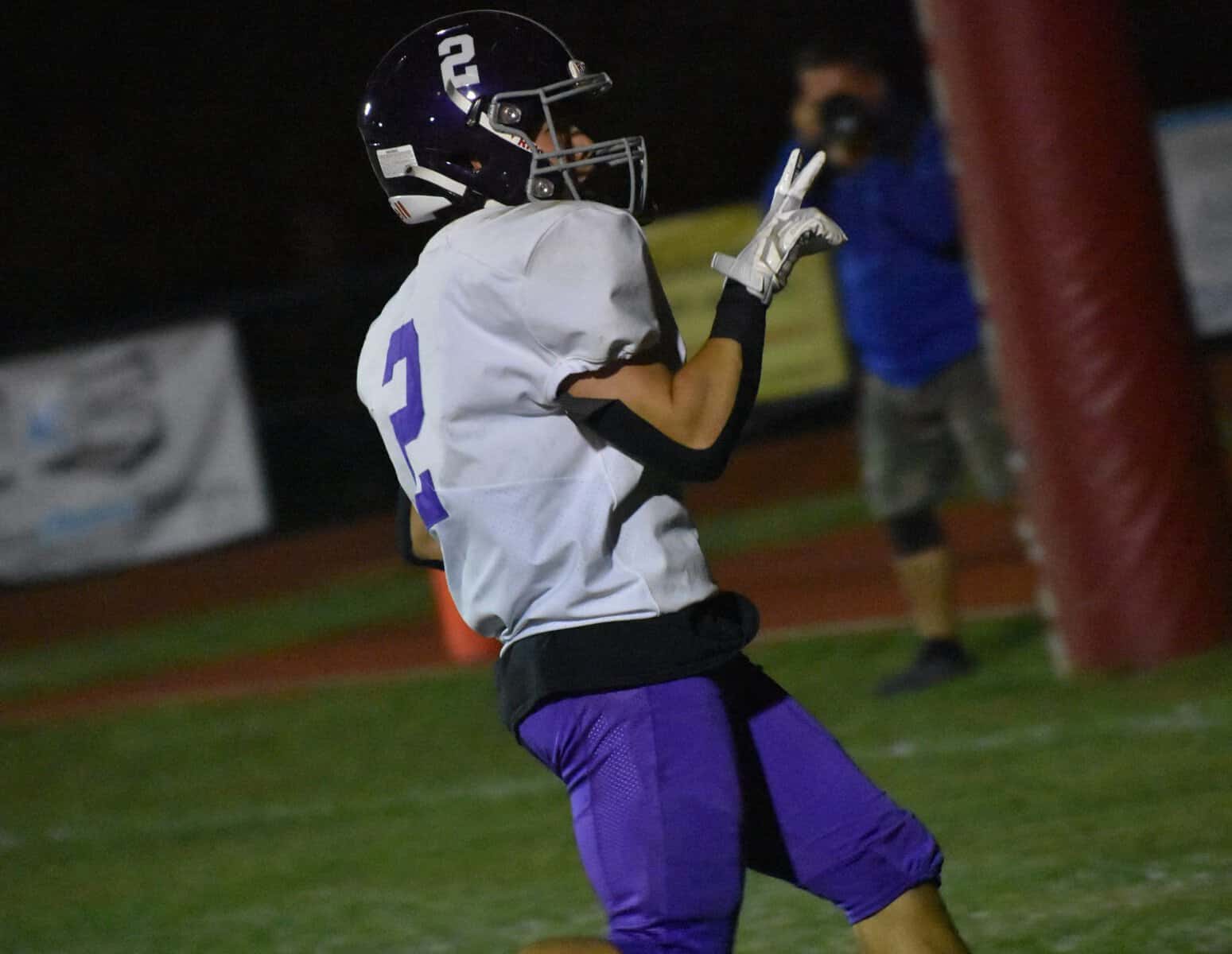 Rumson rallies to defeat Manalapan, 14-10, in American Division showdown