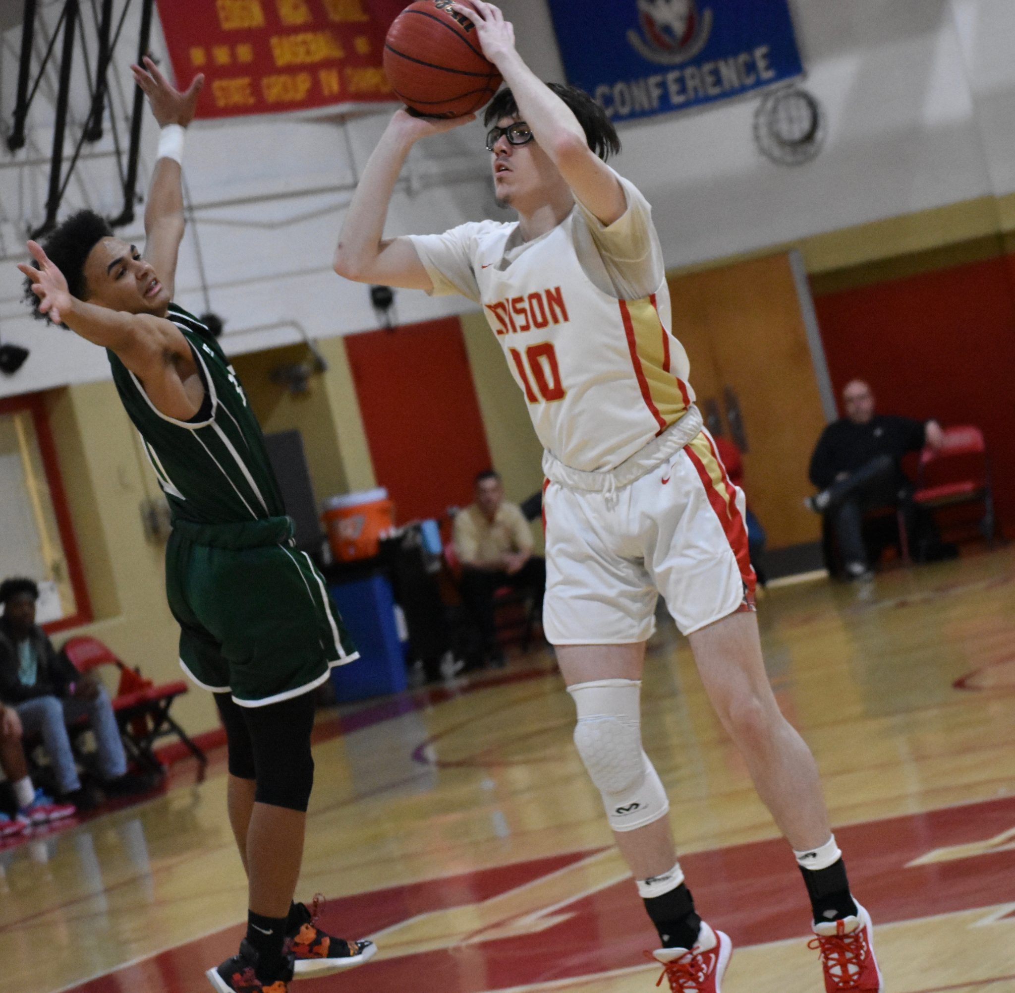 Edison soars into GMC quarterfinals with statement victory over East Brunswick