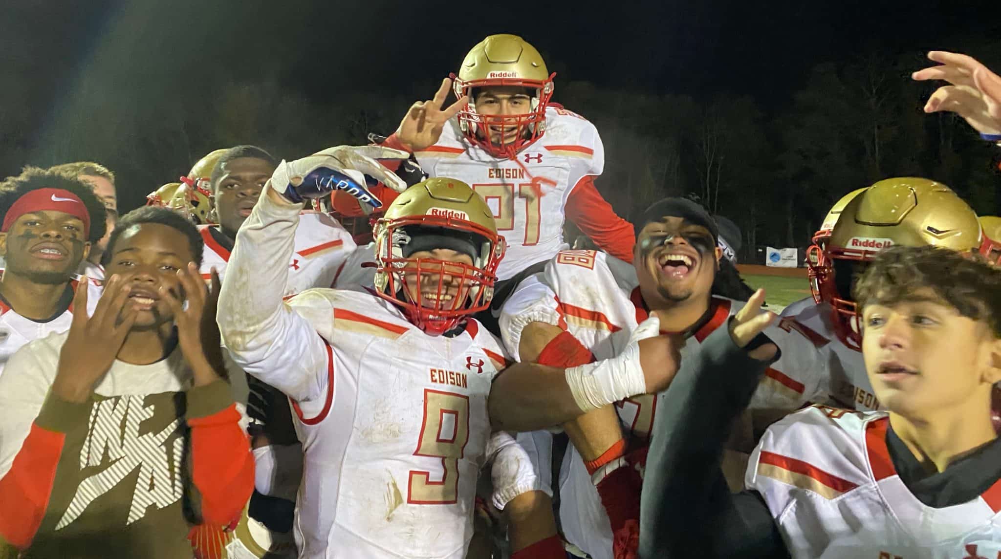 Sabio’s game-winning field goal in overtime helps Edison stun Manalapan in state football tournament