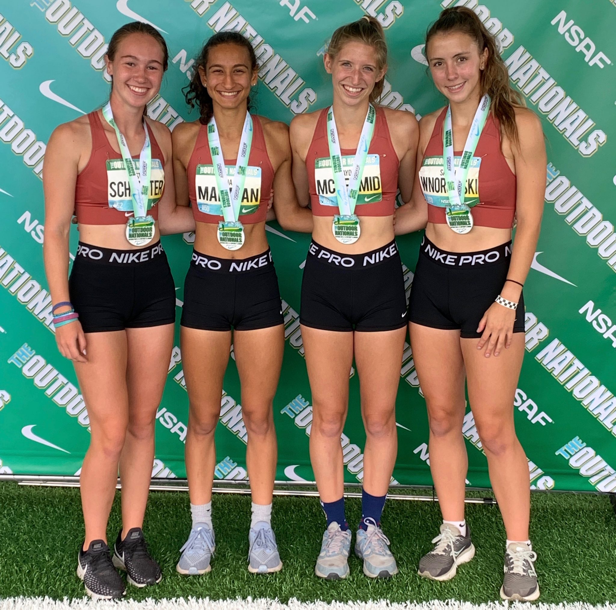 Hillsborough girls 4×400 meter relay squad places fifth at Outdoor Nationals