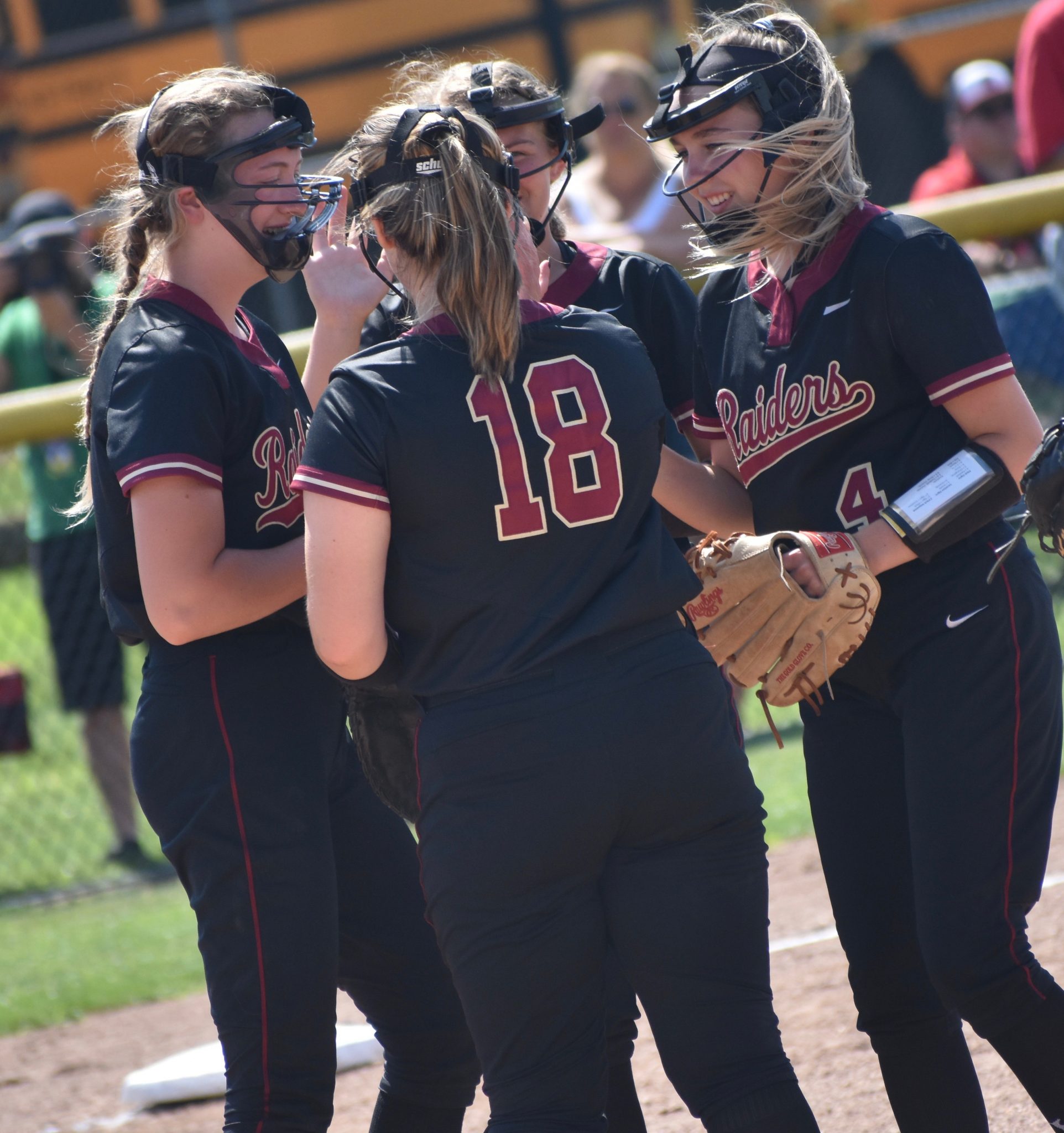 Hillsborough softball advances behind Davenport to Group IV title game