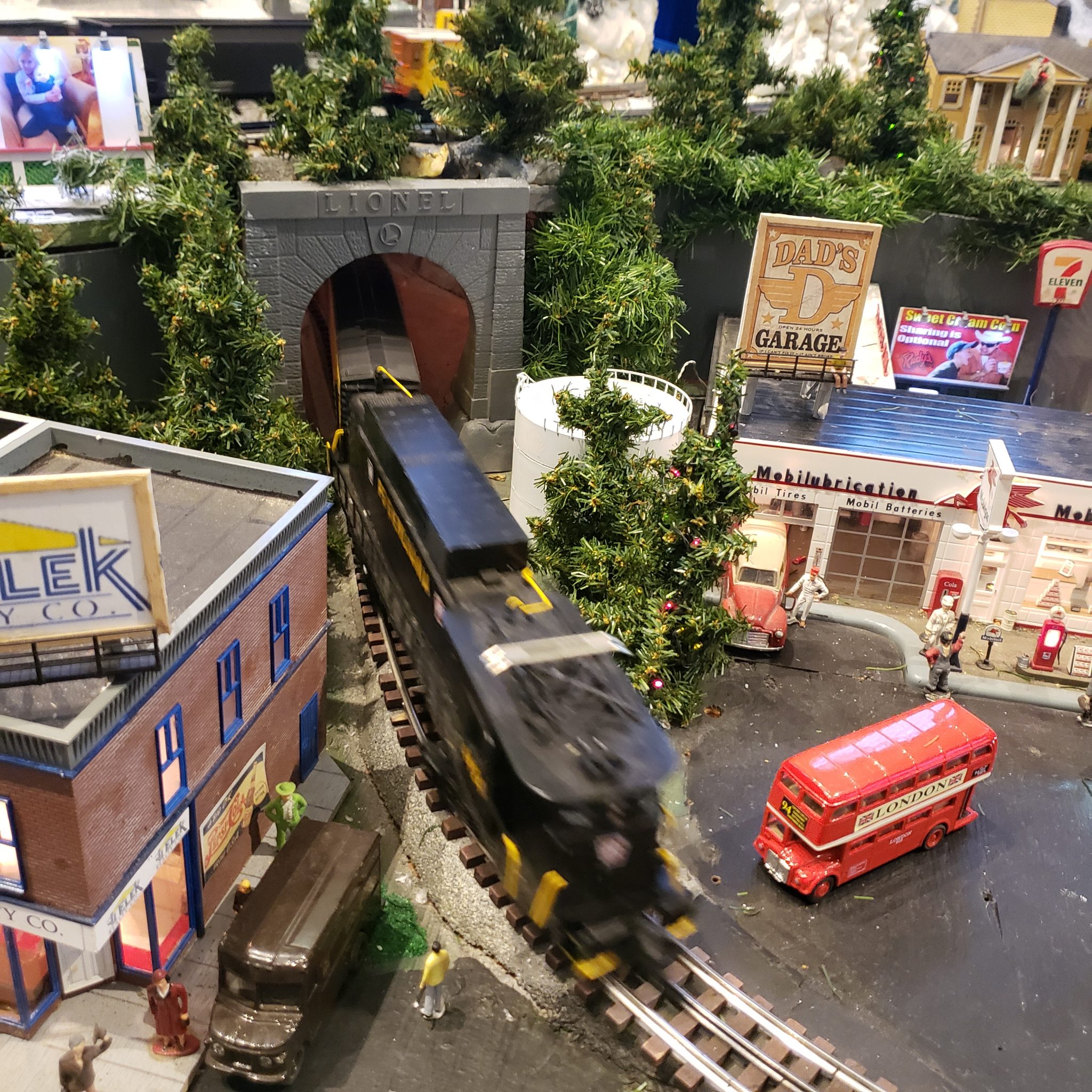 Holiday Model Train Show on display at Barron Arts Center through Dec. 30