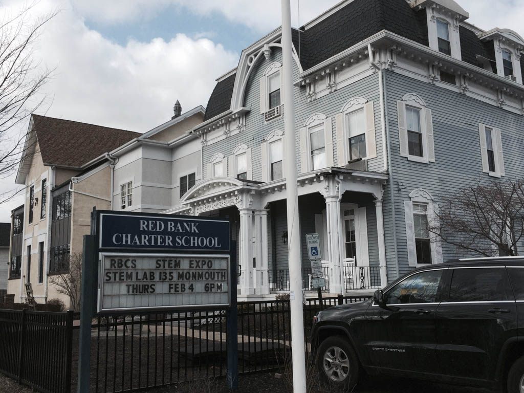 Charter school’s Summer Institute turns Navesink into a classroom