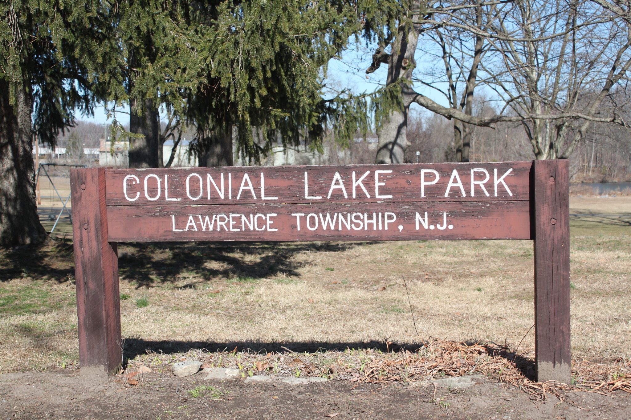 Lawrence to begin design of new trail at Colonial Lake Park