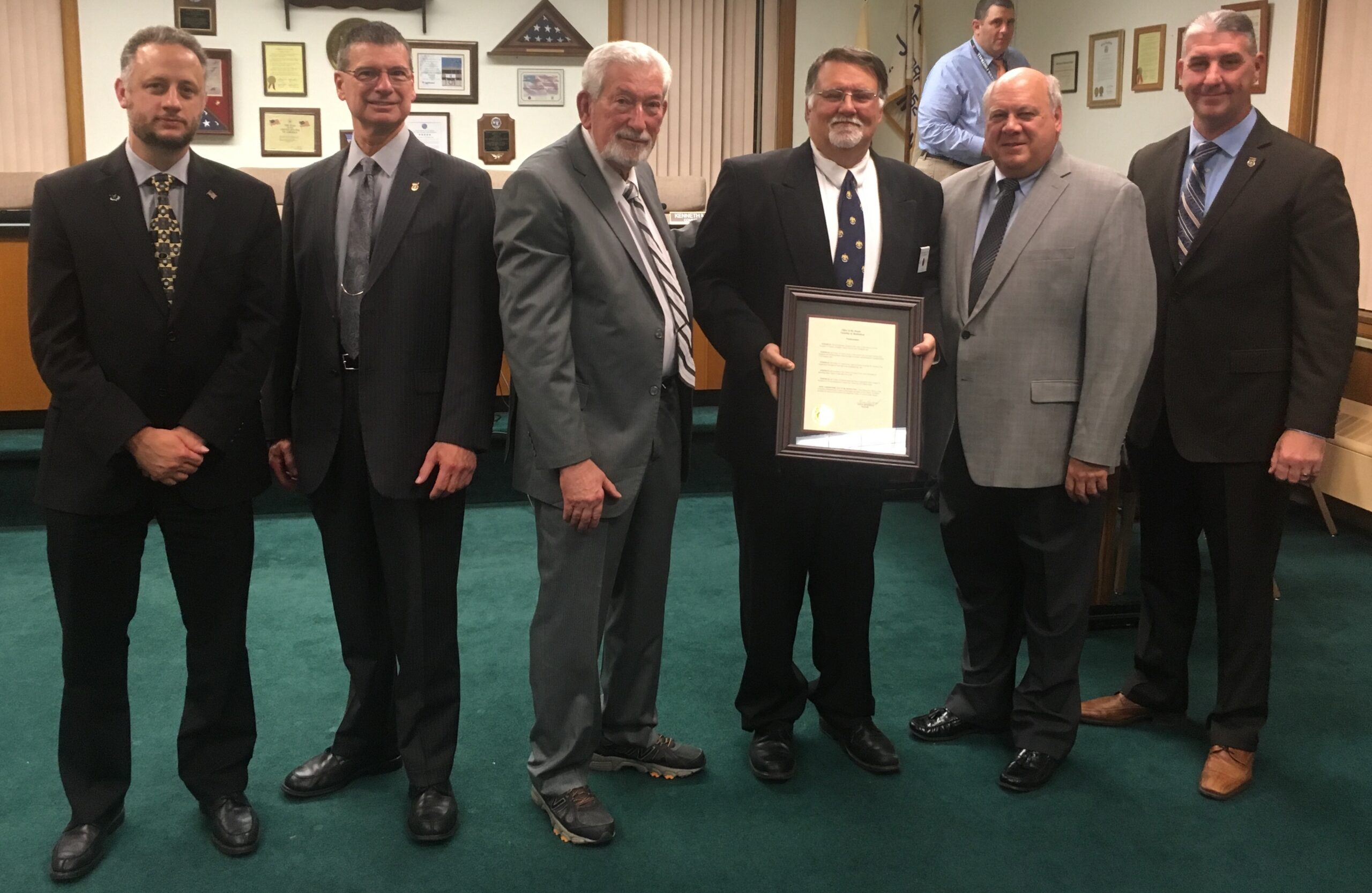 Bordentown Township mayor honors Masons with proclamation