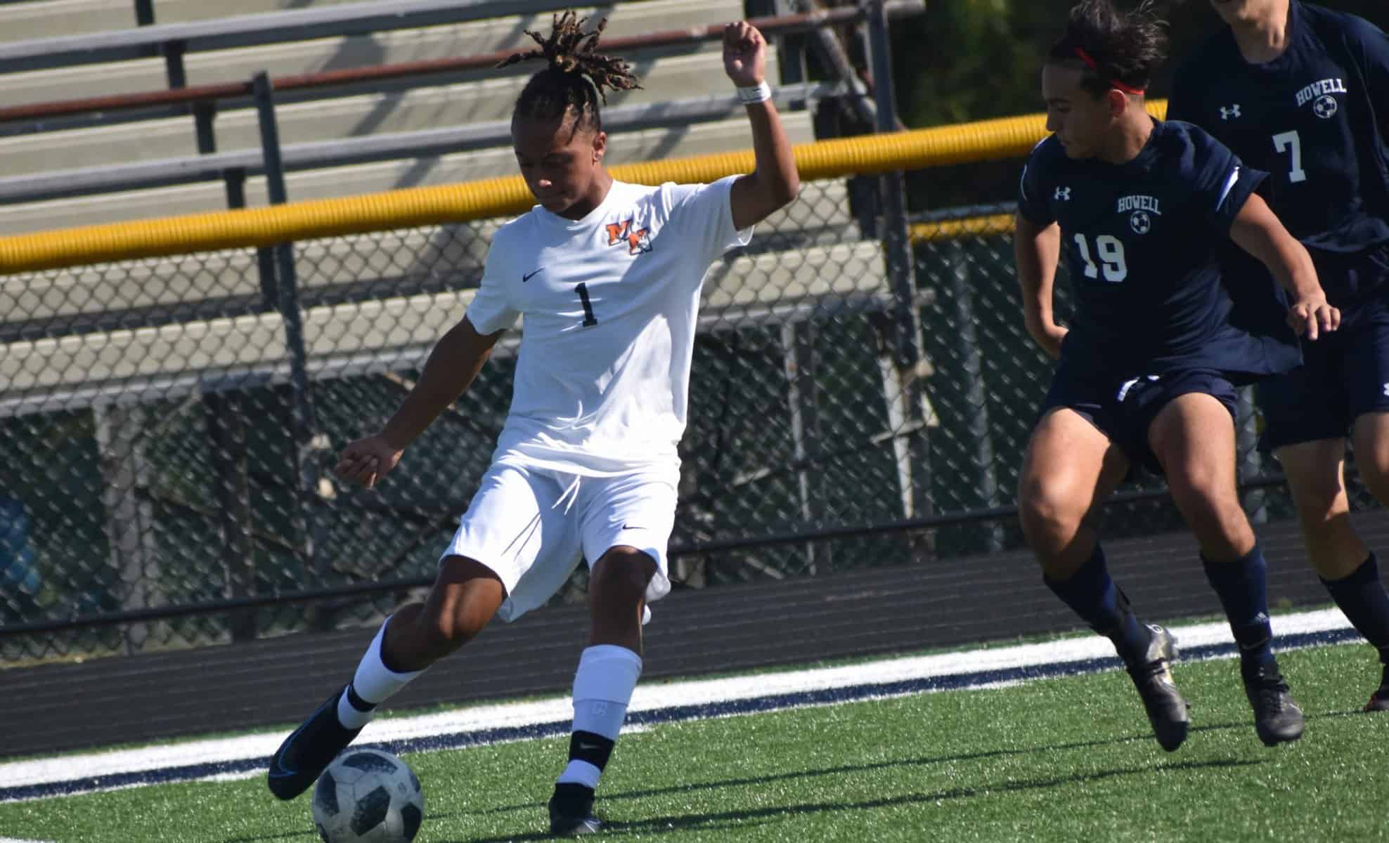 Nine starters return to lead Middletown North Lions in soccer campaign