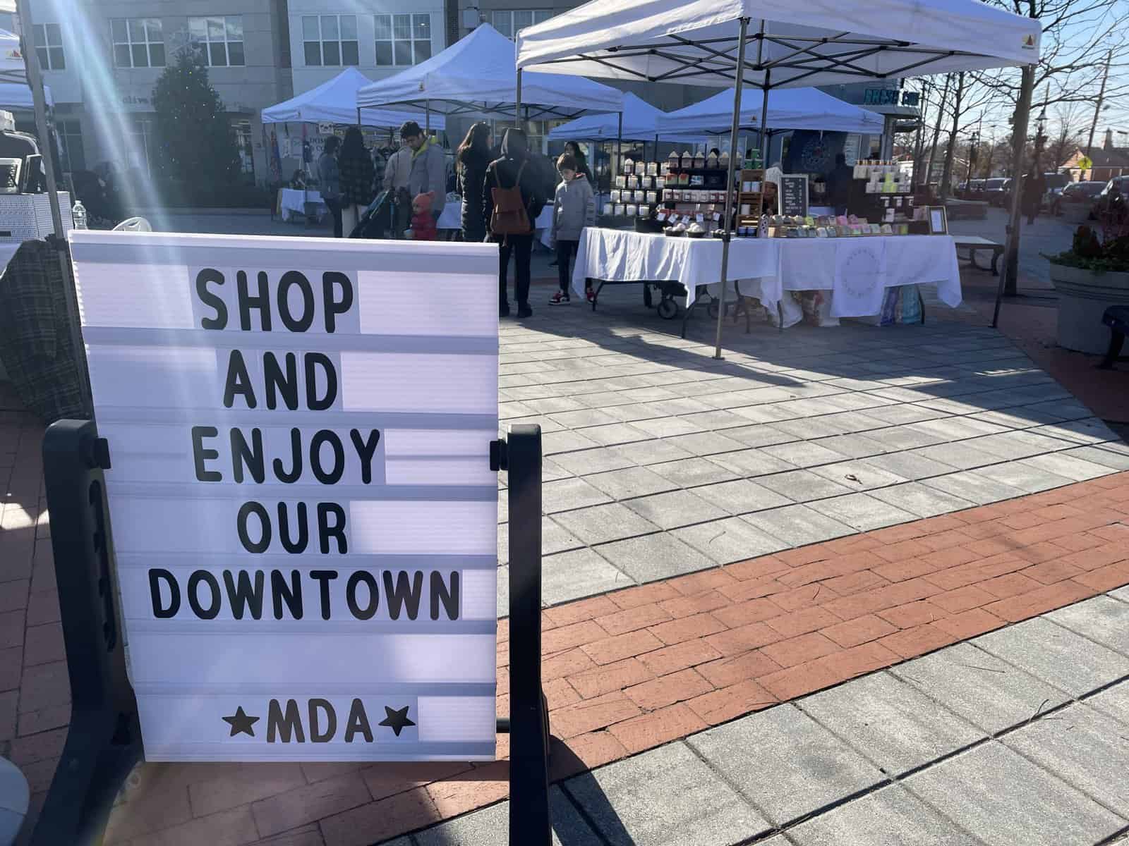 Shoppers enjoy Winter Market on Metuchen Town Plaza; more holiday events on the way