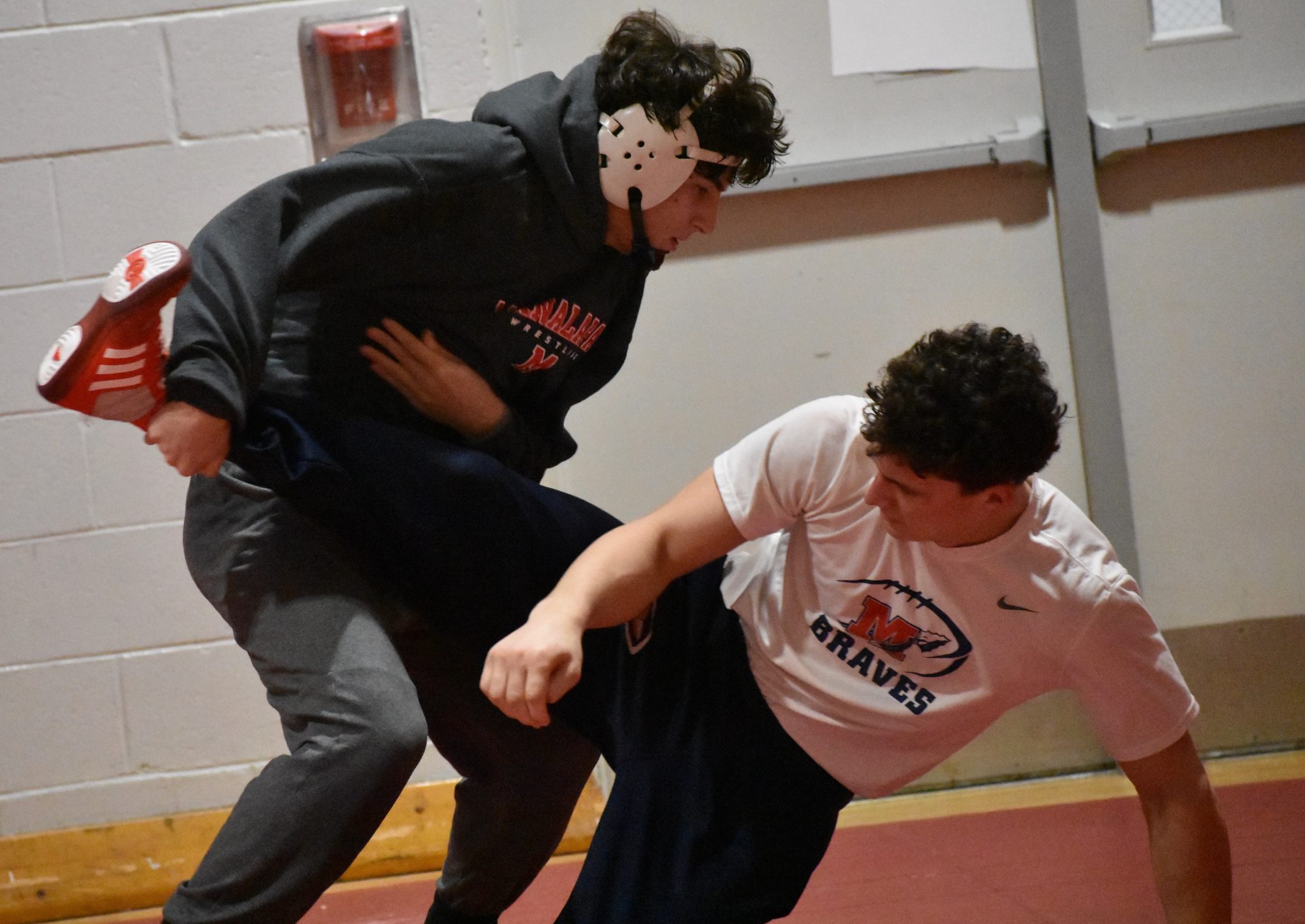 Manalapan wrestling will bid to pin down state sectional title