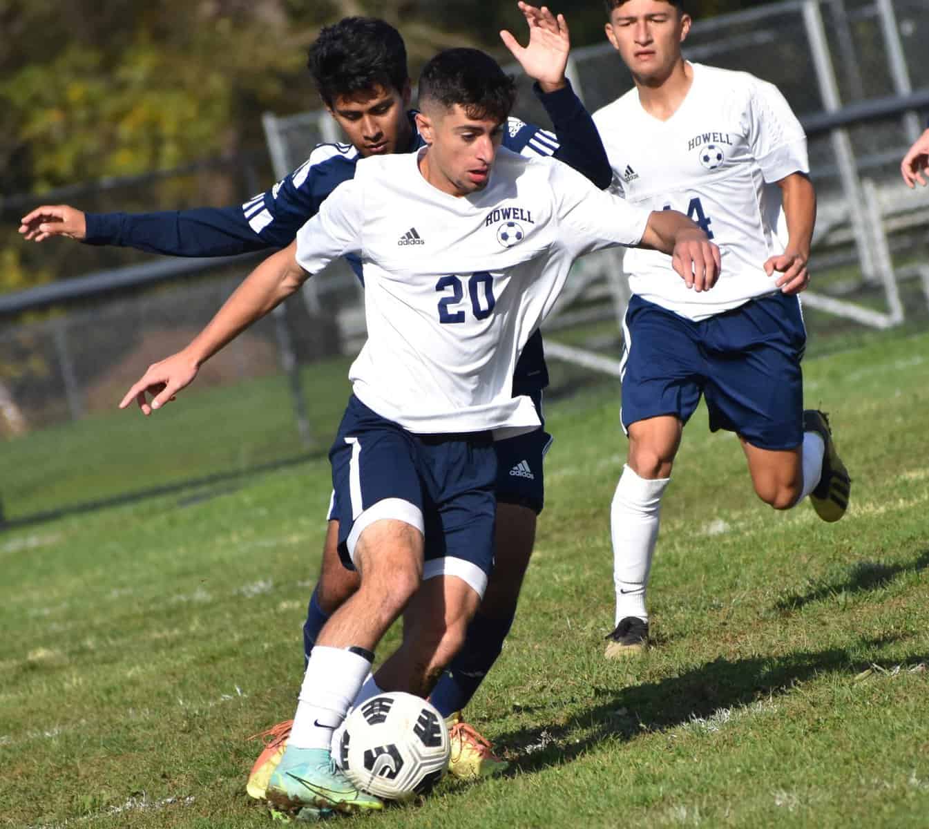 Rebels top Mustangs, 3-0, to advance in state sectional tournament