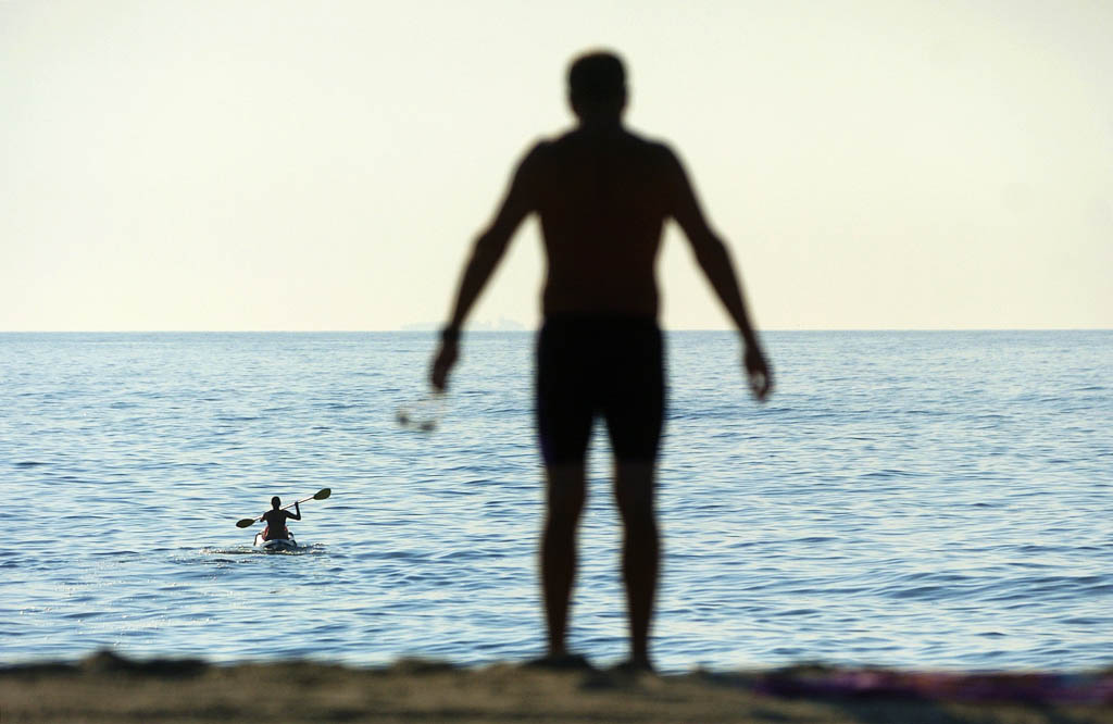 Shore Paddle event  called off due to fear of jellyfish