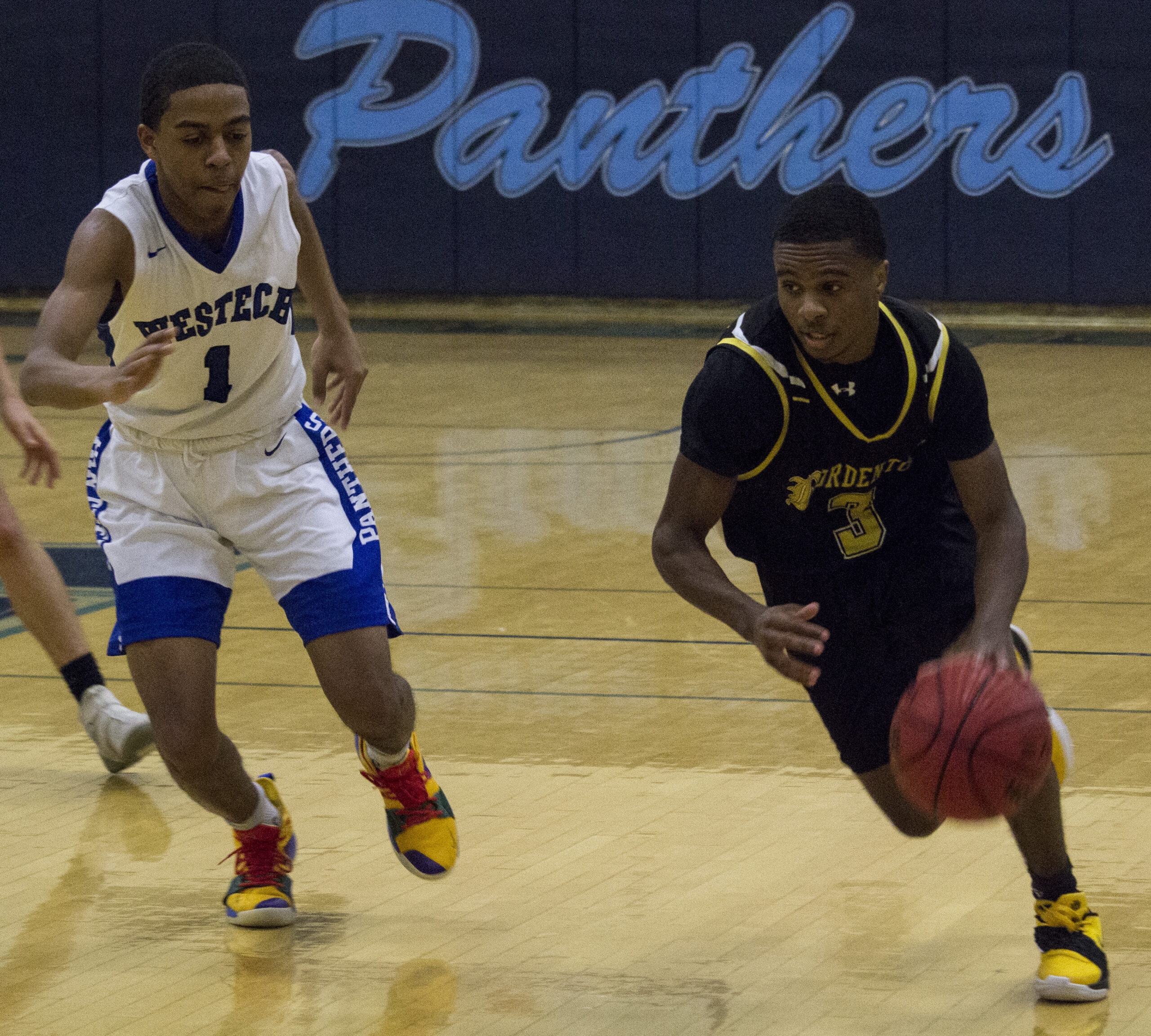 Bordentown boys’ basketball prepares for league schedule