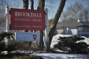 Brookdale Student Success Navigators available for Monmouth County