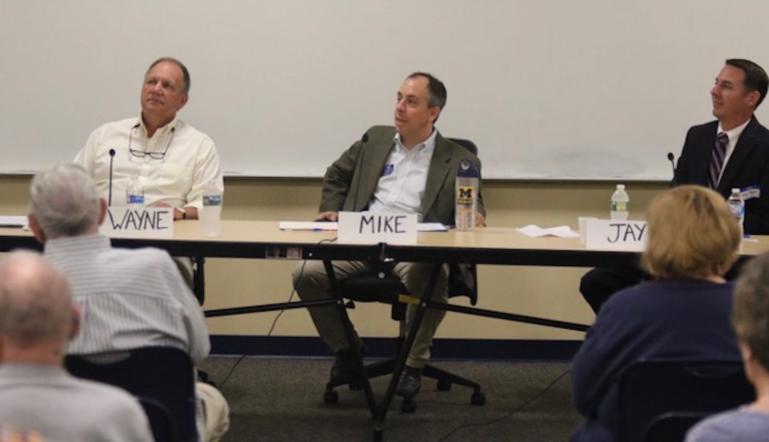 Candidates for Cranbury Township Committee discuss election issues