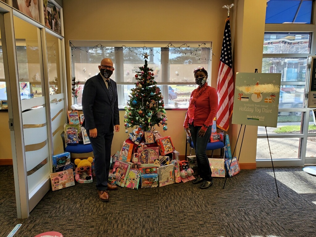 Edison Housing Authority creates holiday magic through toy deliveries