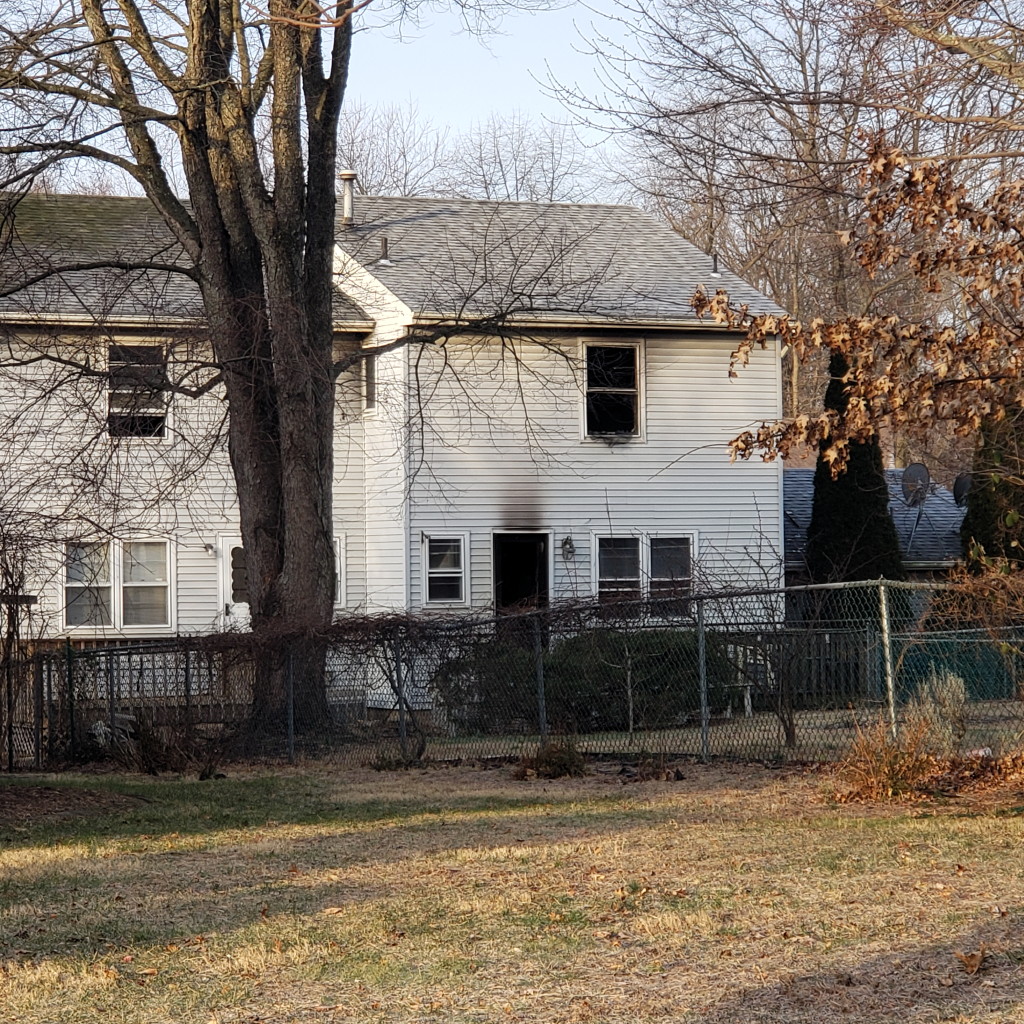 Authorities name grandmother and granddaughter as fatalities in fire at duplex home on Jill Court in Edison