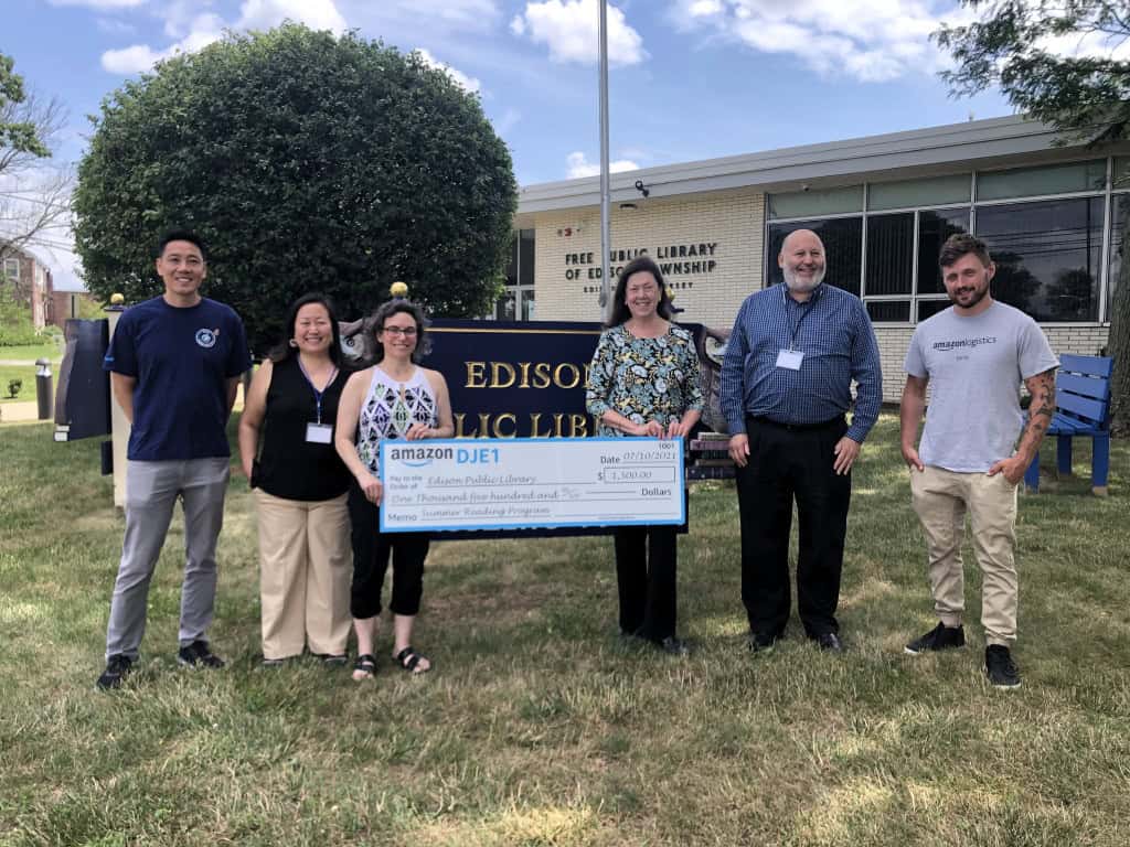 Edison Public Library Receives Donation