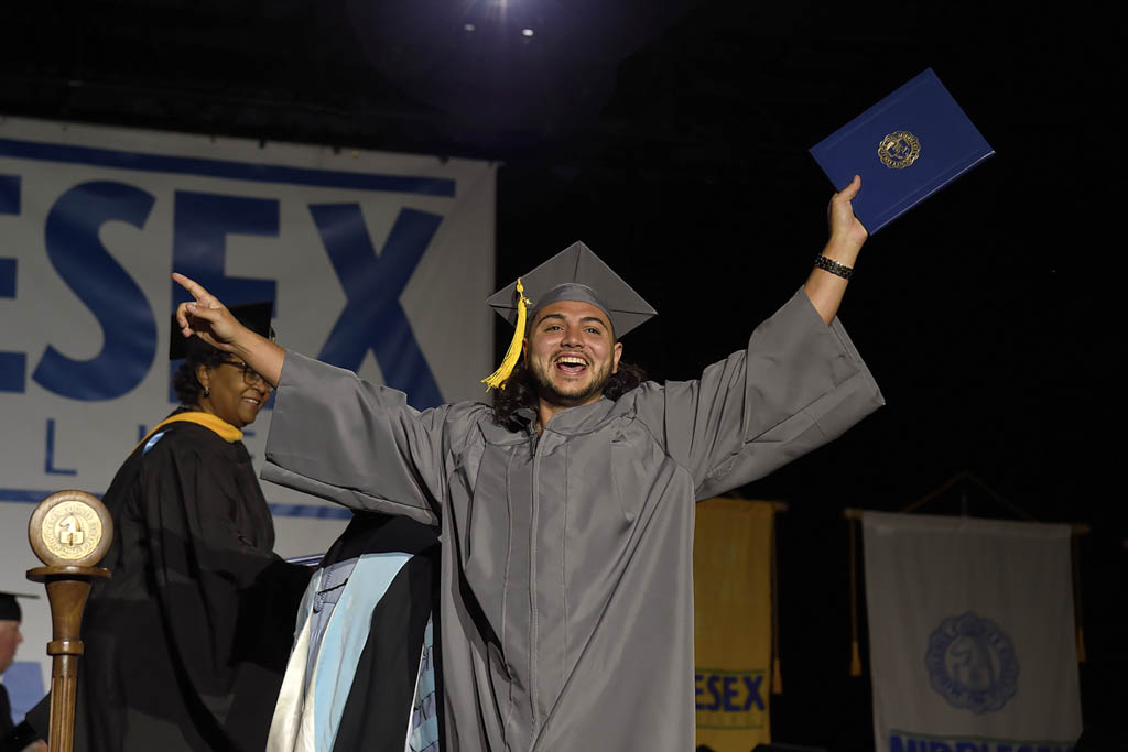 Middlesex County College graduates 1,476