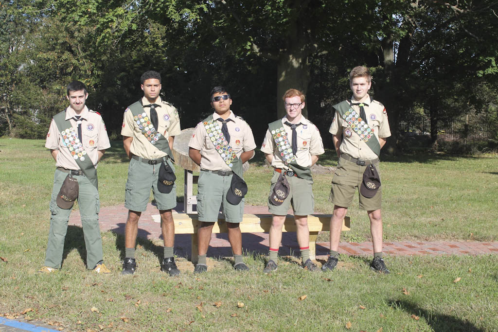 Young men attain rank of Eagle Scout