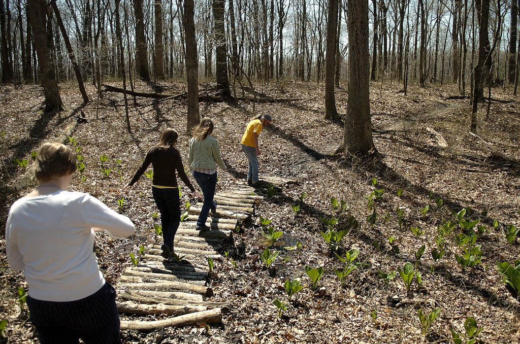 Students invited to Eco-Ventures at the EARTH Center