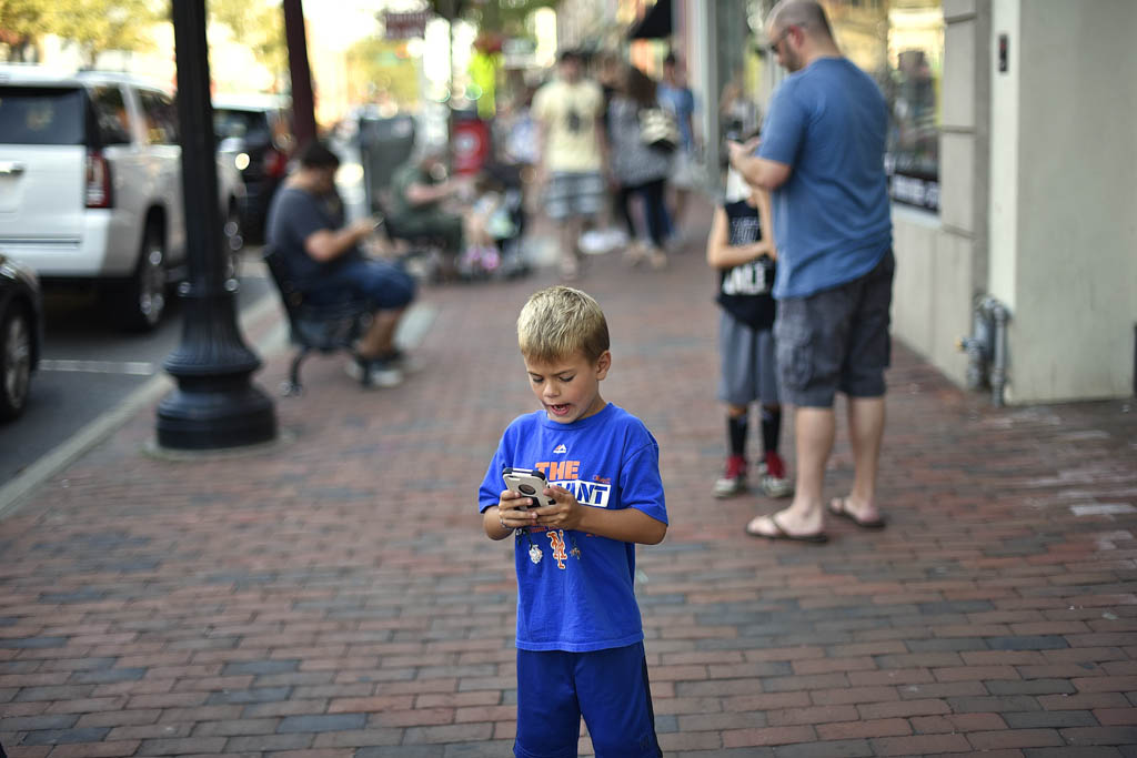 People in search of Pokémon may help businesses