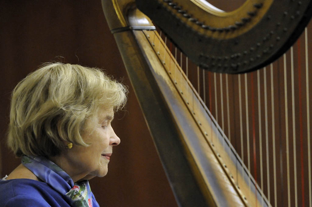 Harp holiday music concert at Monroe Township Library