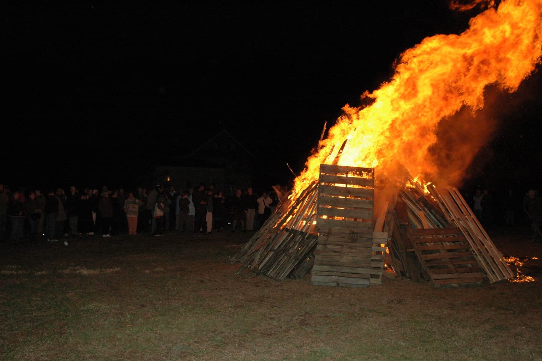 Hogmanay bonfire at the historic Brearley House will be virtual