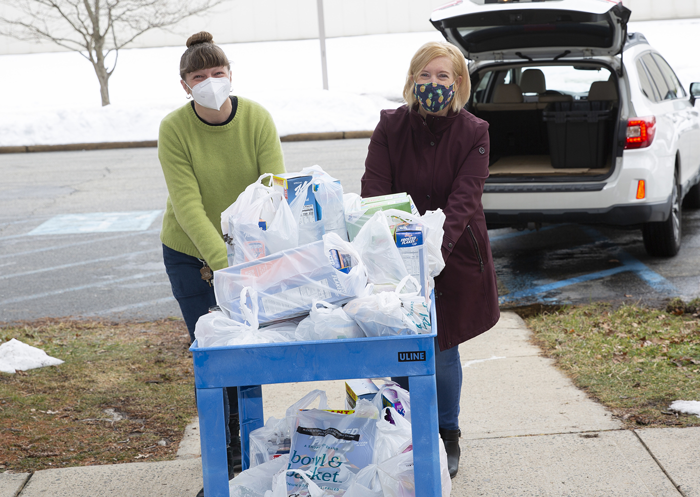 Federal Business Centers donates food to Middlesex College Food Pantry