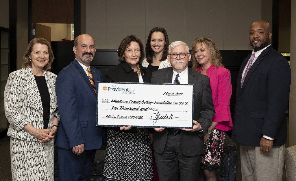 Provident Bank Foundation supports Middlesex County College