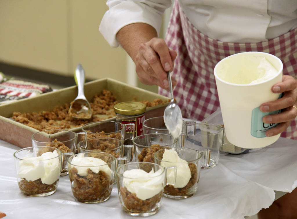 Dee’s Kitchen Lab demos refreshing summer treats