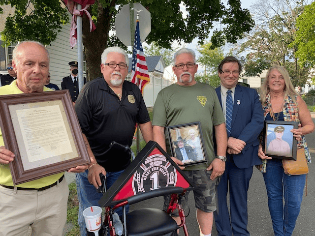 Veteran receives honorary street sign days before his passing