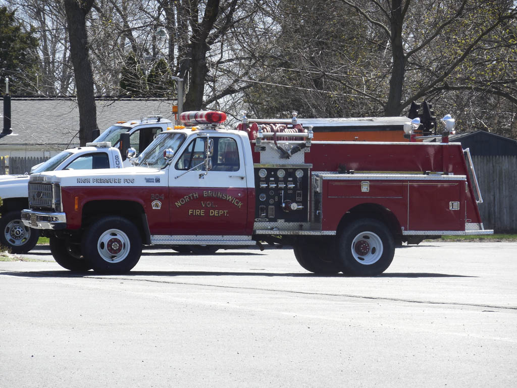 Mattress catches fire at apartment on Pardun Road