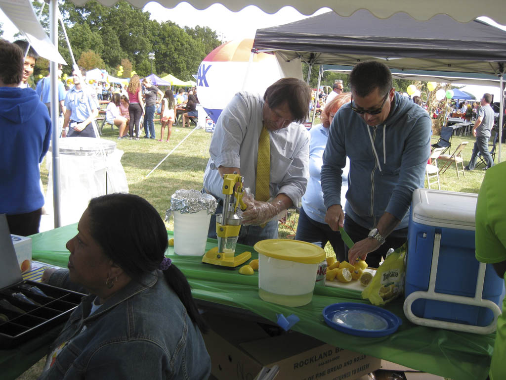 Irwin School to hold ‘East Brunswick’s Largest Lemonade Stand’ on June 1