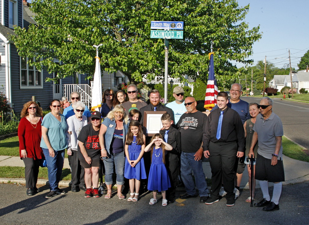 Veterans from Operation Iraqi Freedom receive street signs in their honor