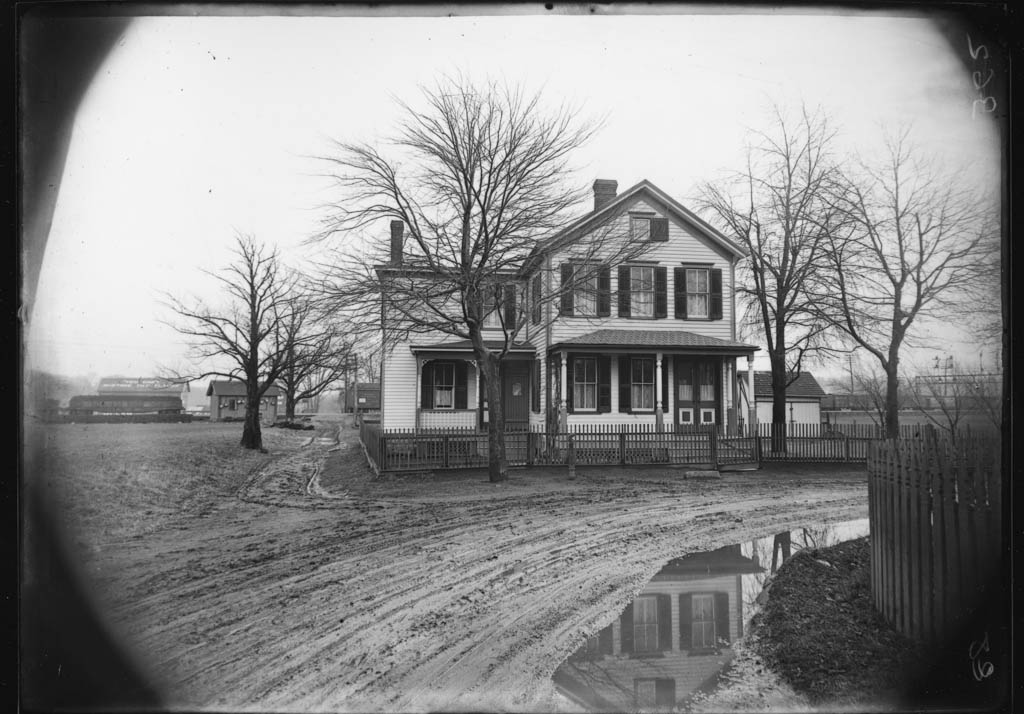 South Brunswick historian to lead bus tour through town