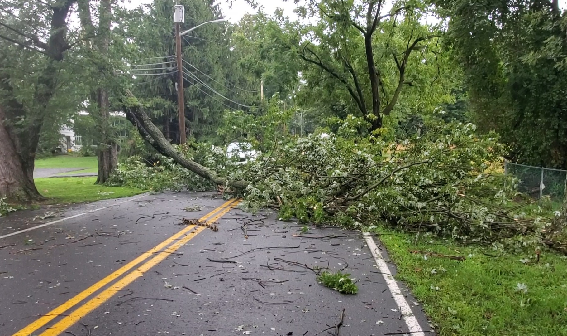 Edison reports zero new COVID-19 cases for second time this month, Department of Public Works continues to clean up debris from tropical storm