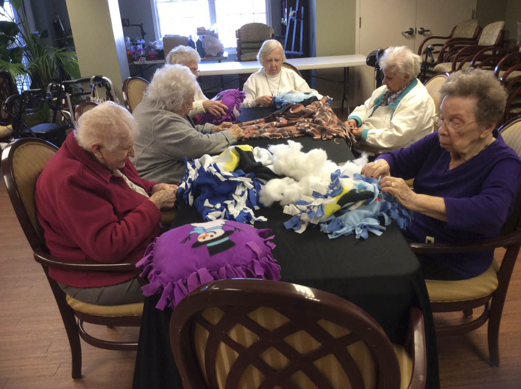 East Brunswick Hadassah weekly ‘Knit & Nosh’ to support Israel