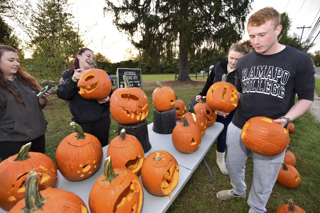 Pumpkin carving, lighting ceremony set for Oct. 29