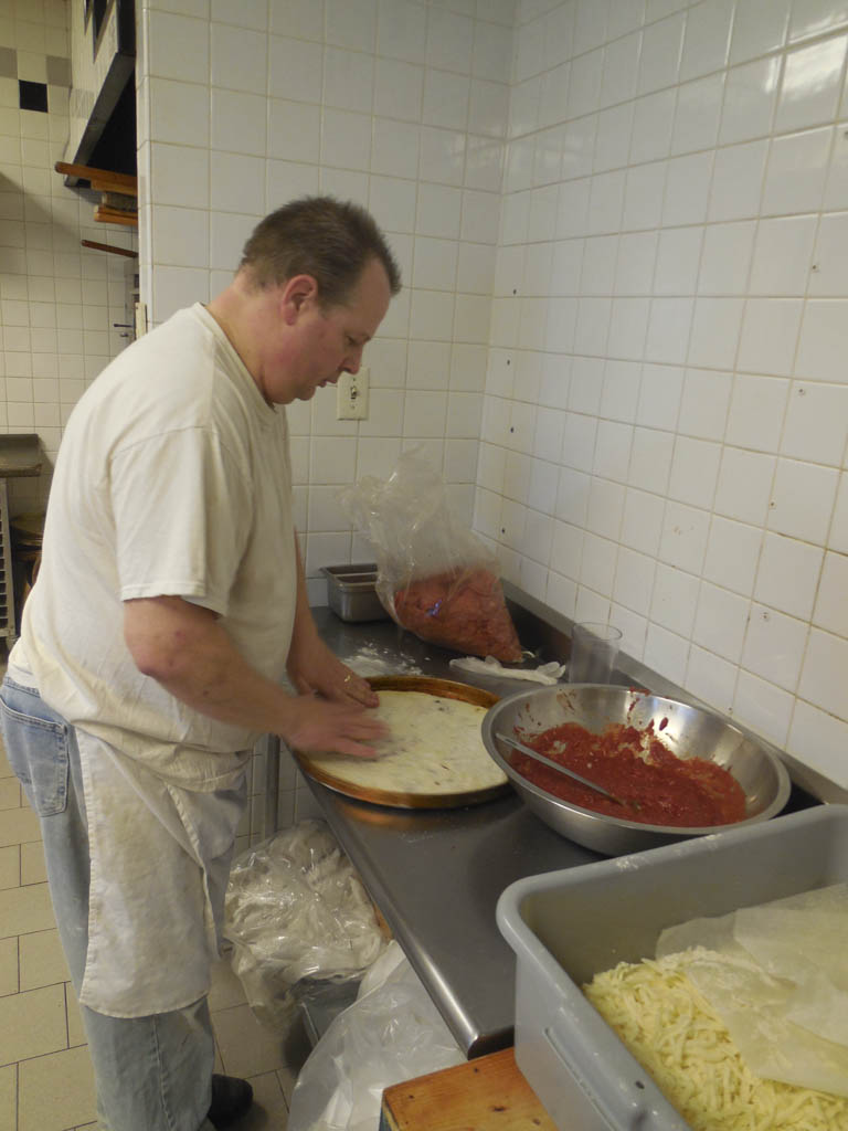 60-year-old recipe brings thin crust pizza back to life