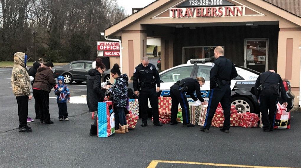 South Brunswick police make holidays merry for those in need