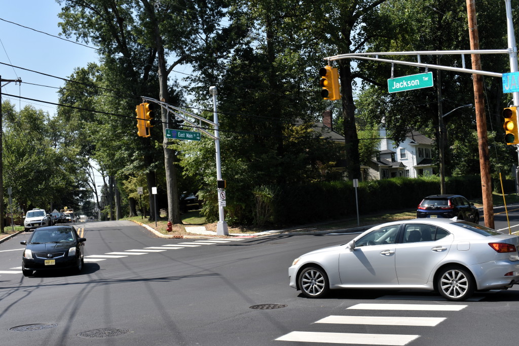 County activates long-awaited traffic light on Route 537 in Freehold Borough