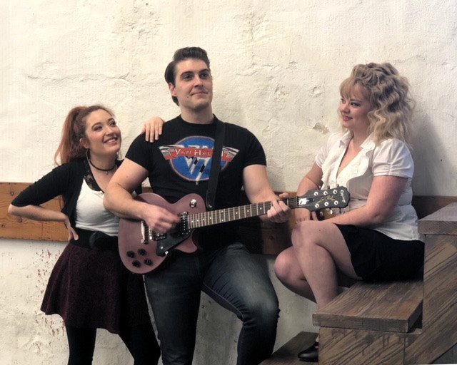 Marlboro troupe returns with production of ‘The Wedding Singer’