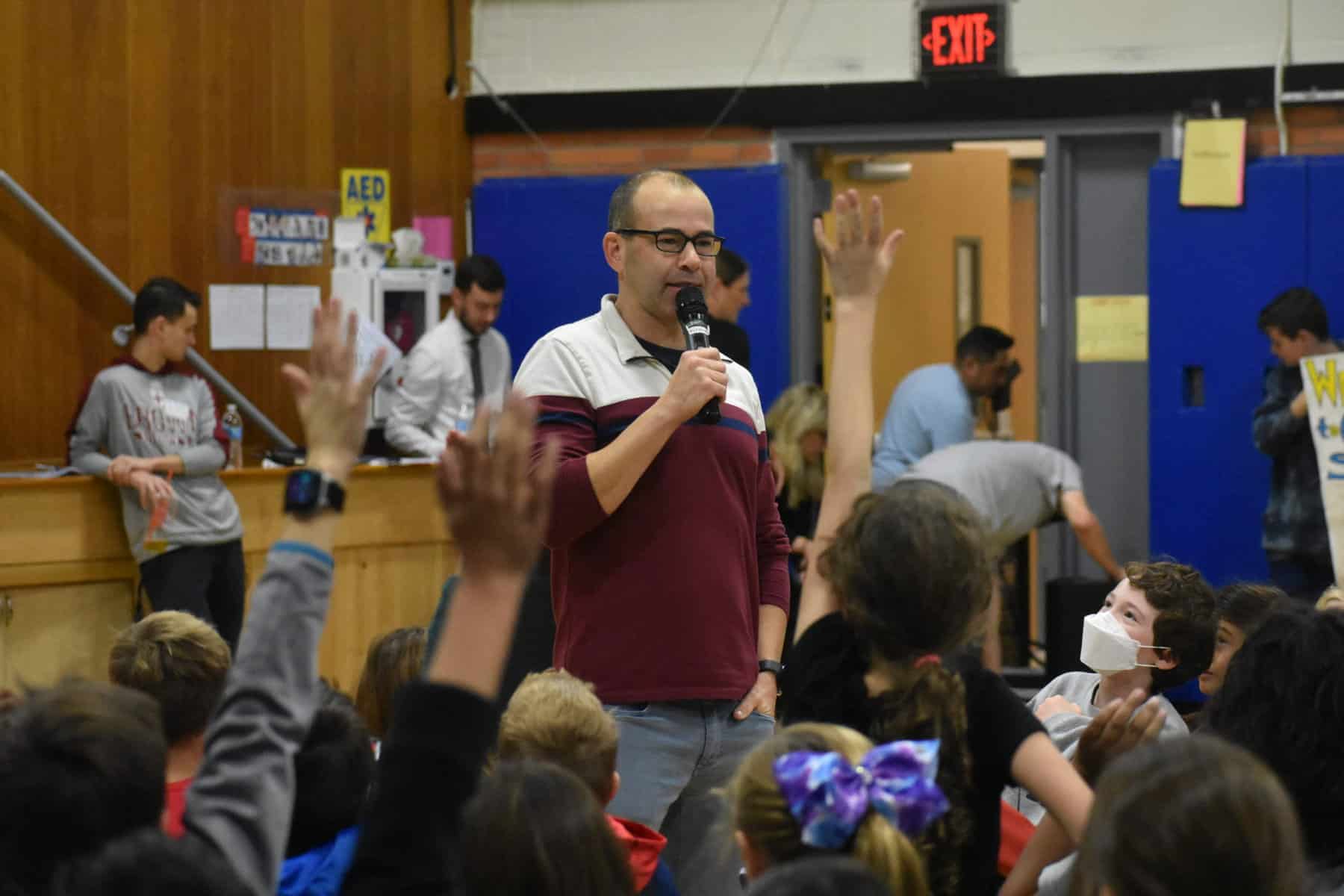 Impractical Jokers’ James Murray speaks about perseverance with visit to local students