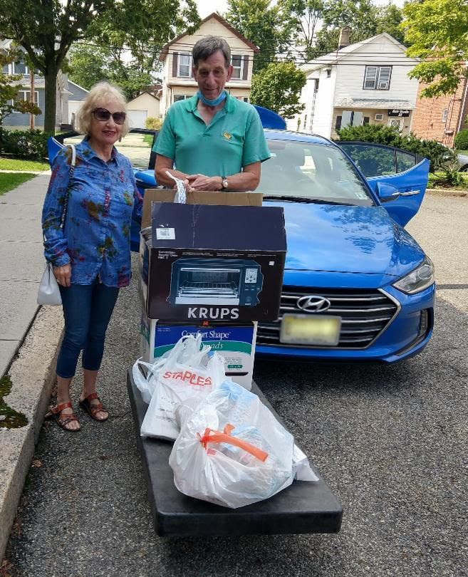 Volunteers deliver food, school supplies on behalf of Jewish Family Services of Middlesex County