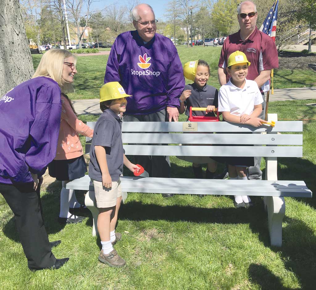 East Brunswick residents can stop & sit thanks to Stop & Shop