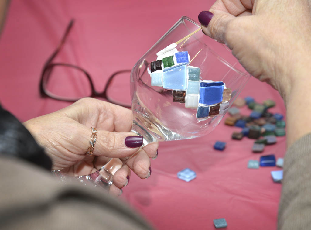 JCC to host wine glass painting class on March 7