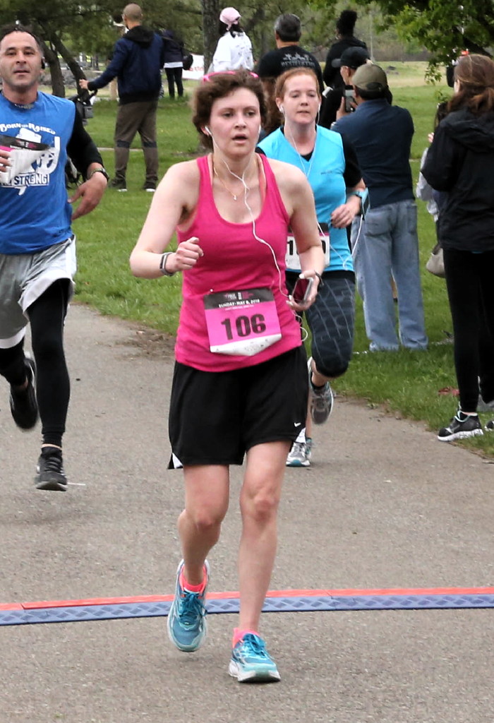 East Brunswick breast cancer survivor places third in Komen race