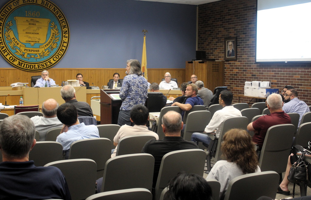 Residents continue to voice concerns regarding Hidden Oak Woods development